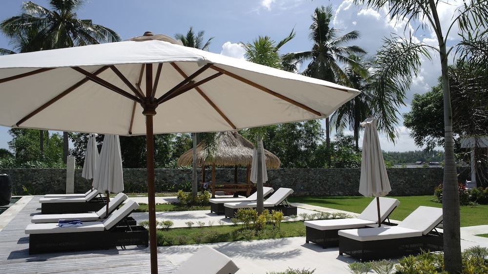 The Suites Lombok 3/50