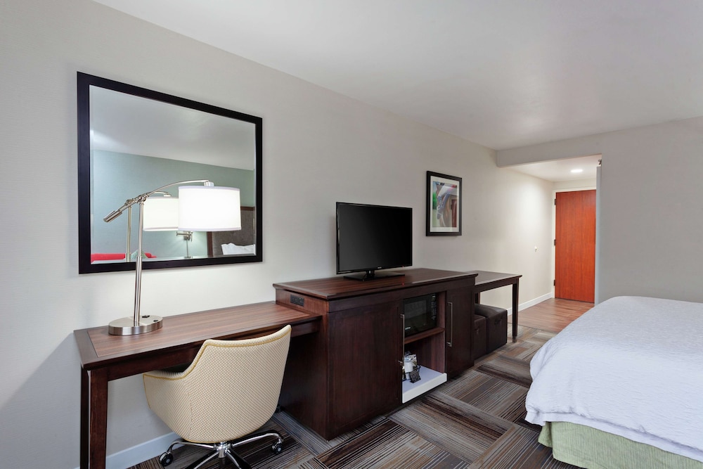 Hampton Inn Los Angeles/Arcadia/Pasadena 12/38