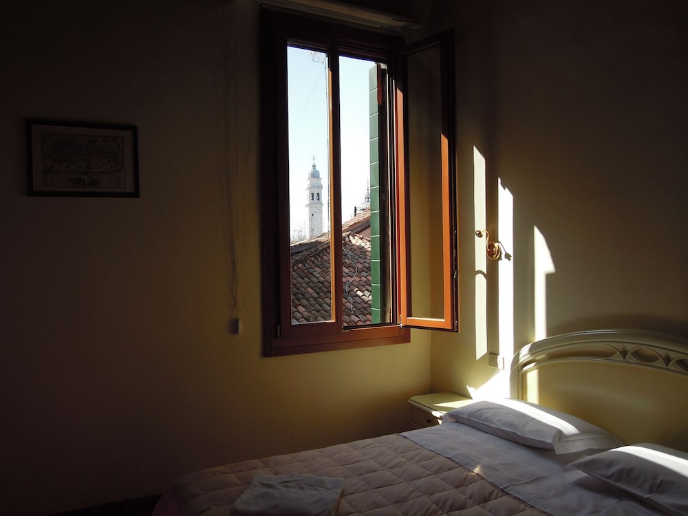 Casa Linger Hotel 33/51