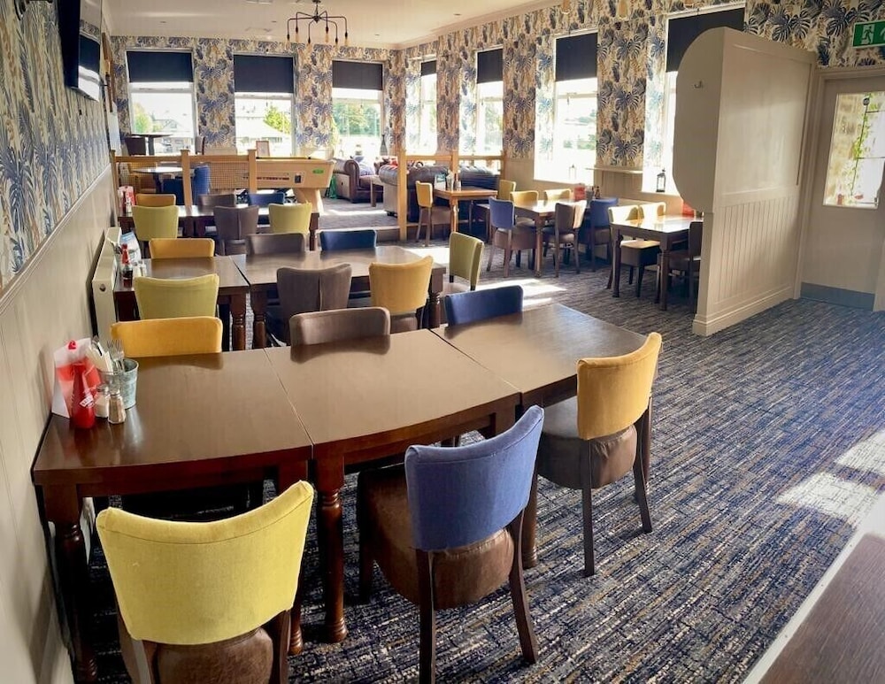 The White Swan 47/61