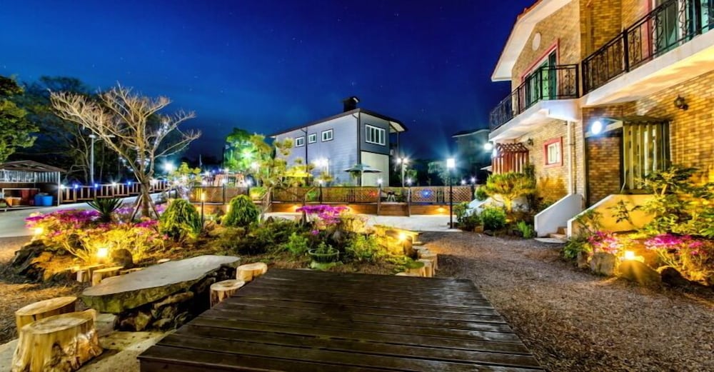 Eco Resort 23/27