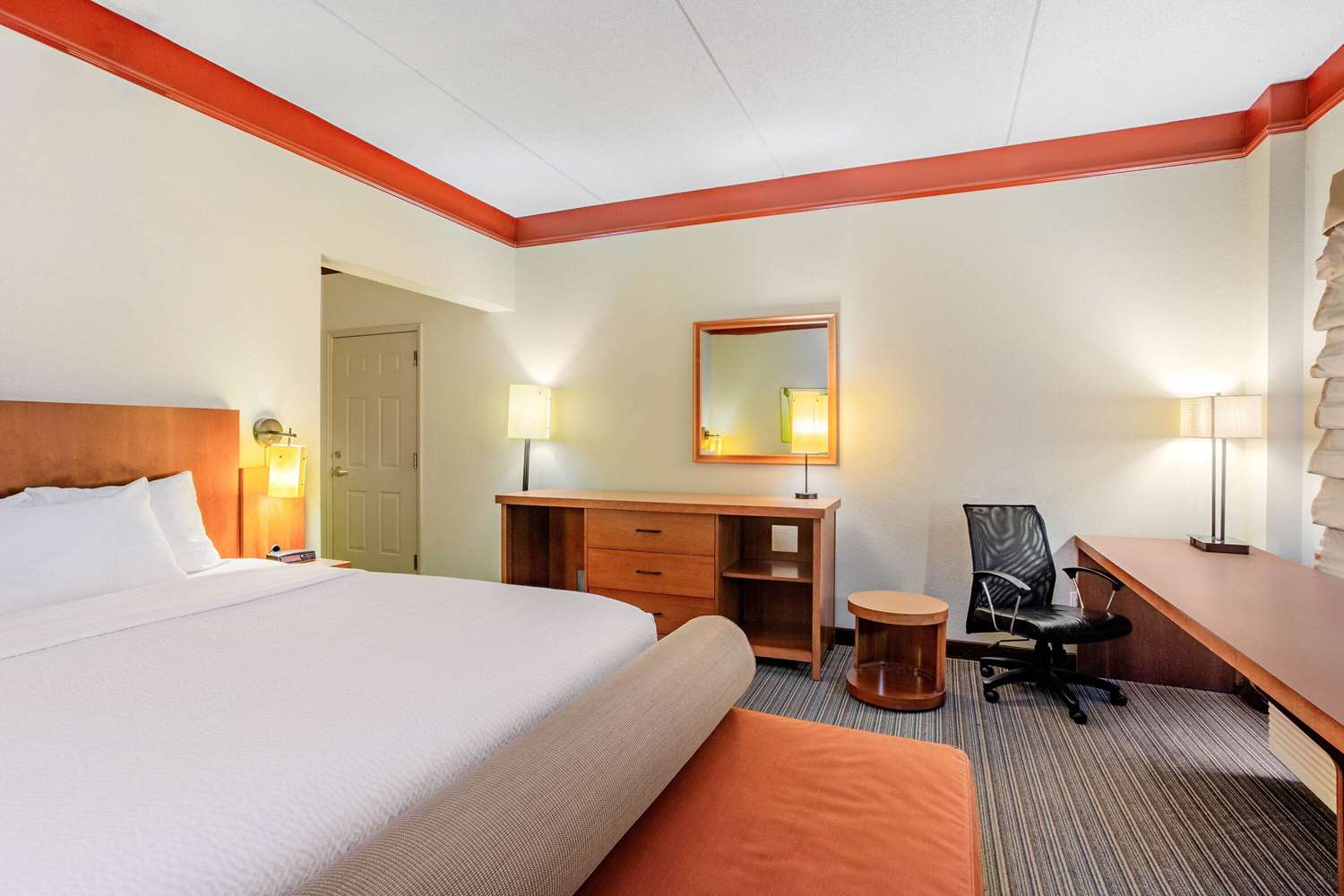 La Quinta Inn & Suites by Wyndham Raleigh/Durham Southpoint 15/38