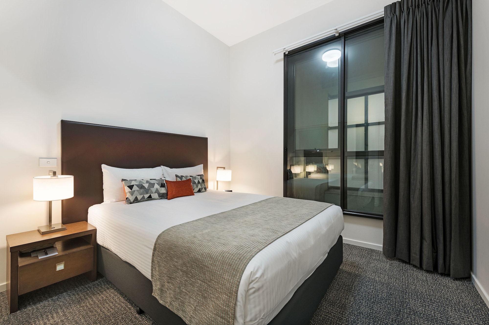 2 BEDROOMS, APARTMENT