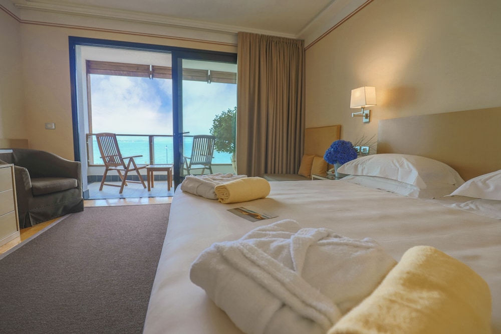 Hotel Acquaviva Del Garda 37/59