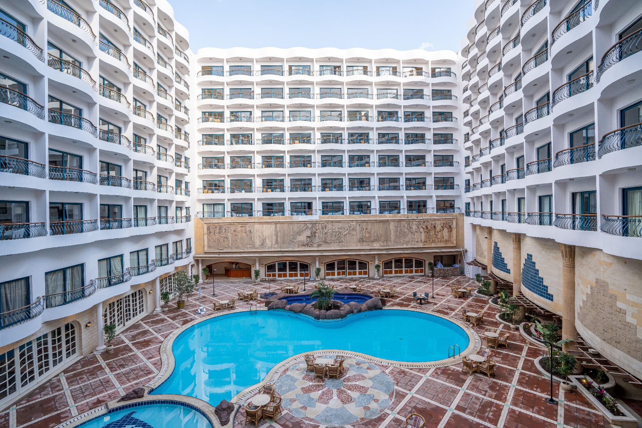 Azal Pyramids Hotel in GIZA