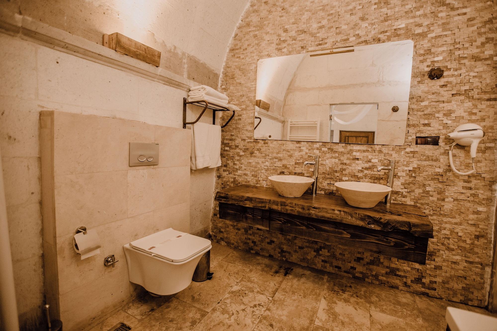 Stone، Ortahisar Cave Hotel 3/4