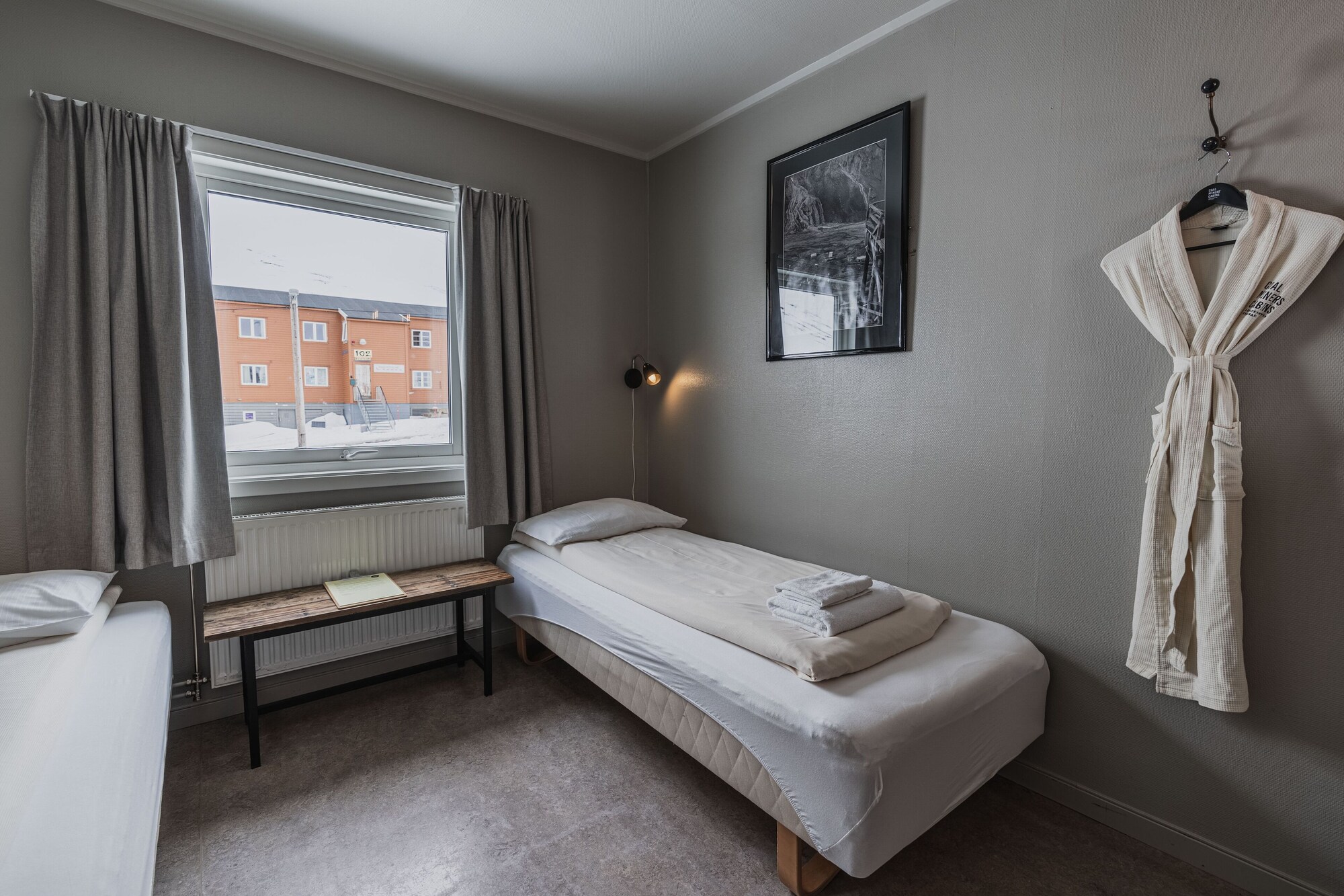 Economy, Twin Beds