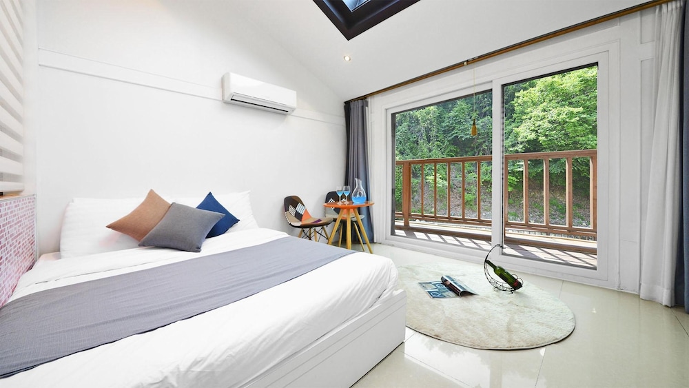 Gyeongju Green Velly Pension 8/26