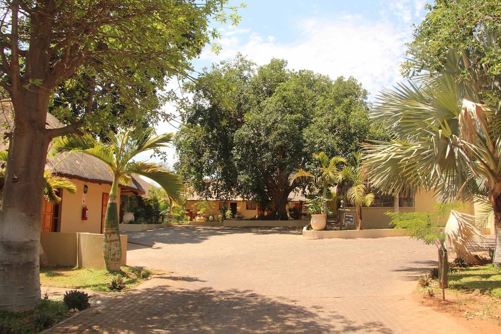 Sand River Resort 48/48