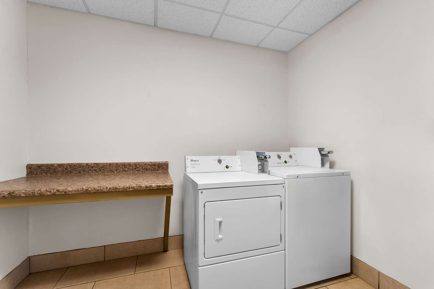 Comfort Inn & Suites Augusta West Near Fort Gordon 9/49