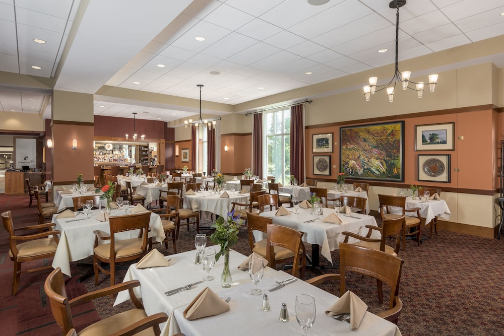 The Inn At Virginia Tech And Skelton Conference Center 27/50