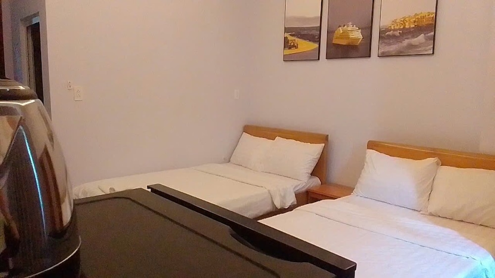 102 house 2/9