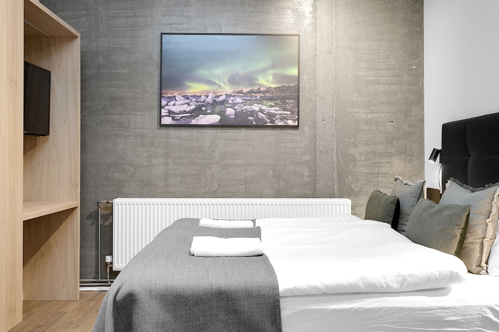 OK Hotel 38/66