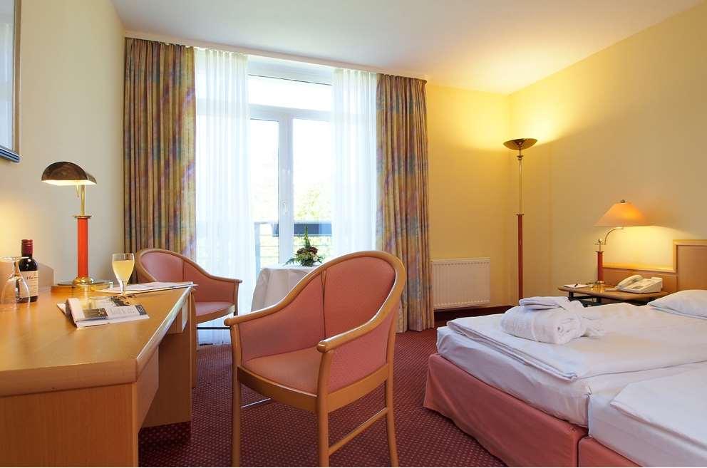 Room, Double Bed