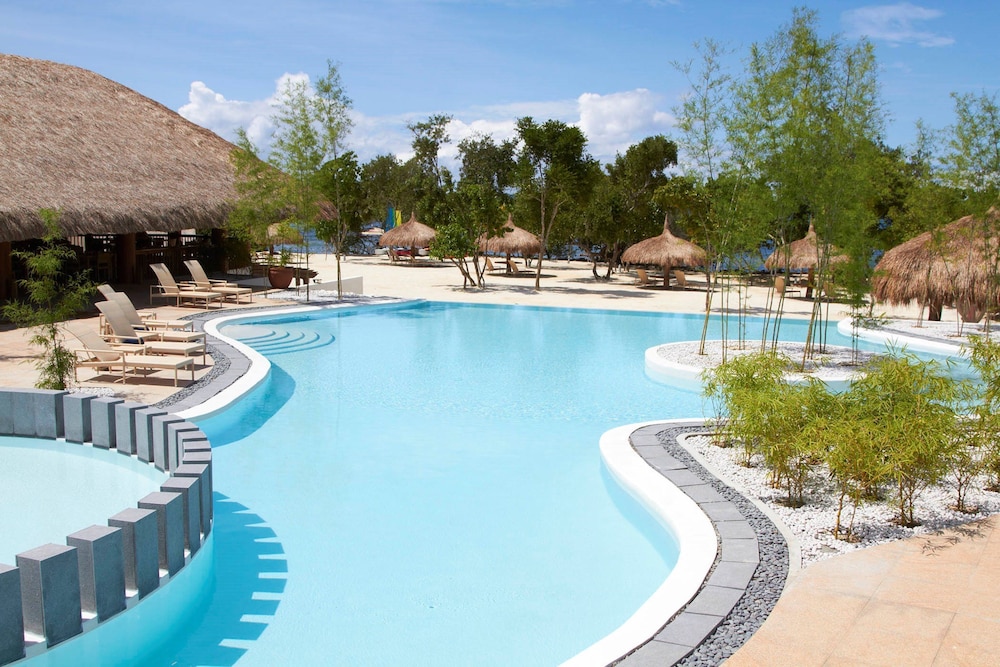 Bluewater Panglao Beach Resort 40/43