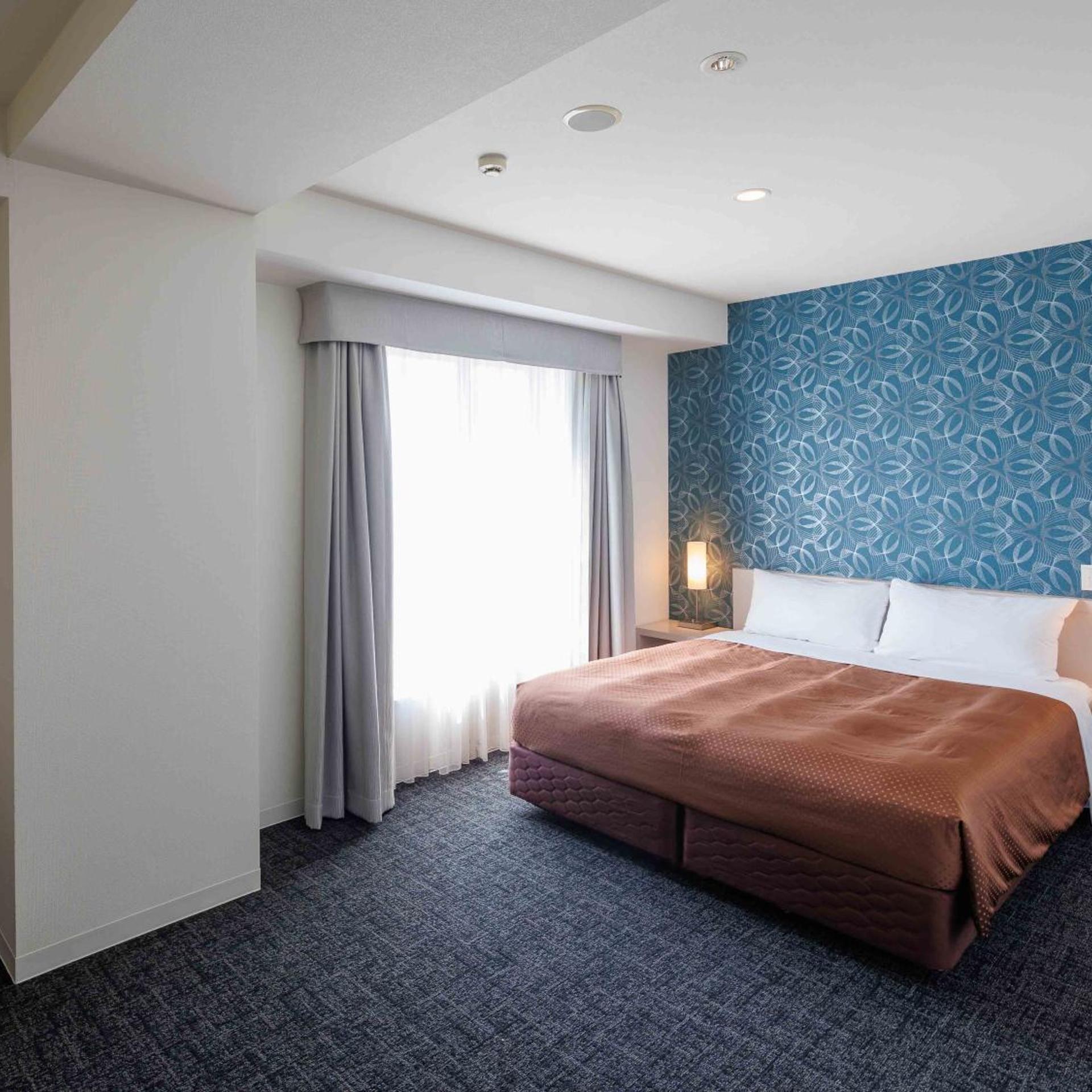 Room, Double Bed, Smoking