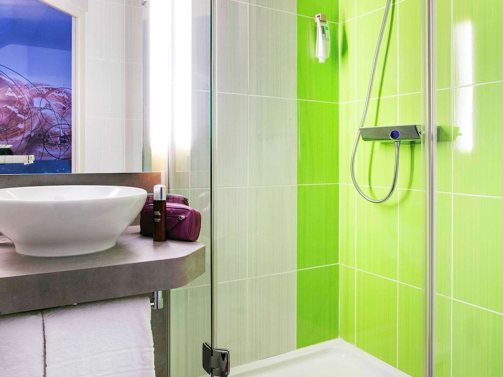 ibis Styles Clermont Ferrand Le Brezet Aeroport 10/69