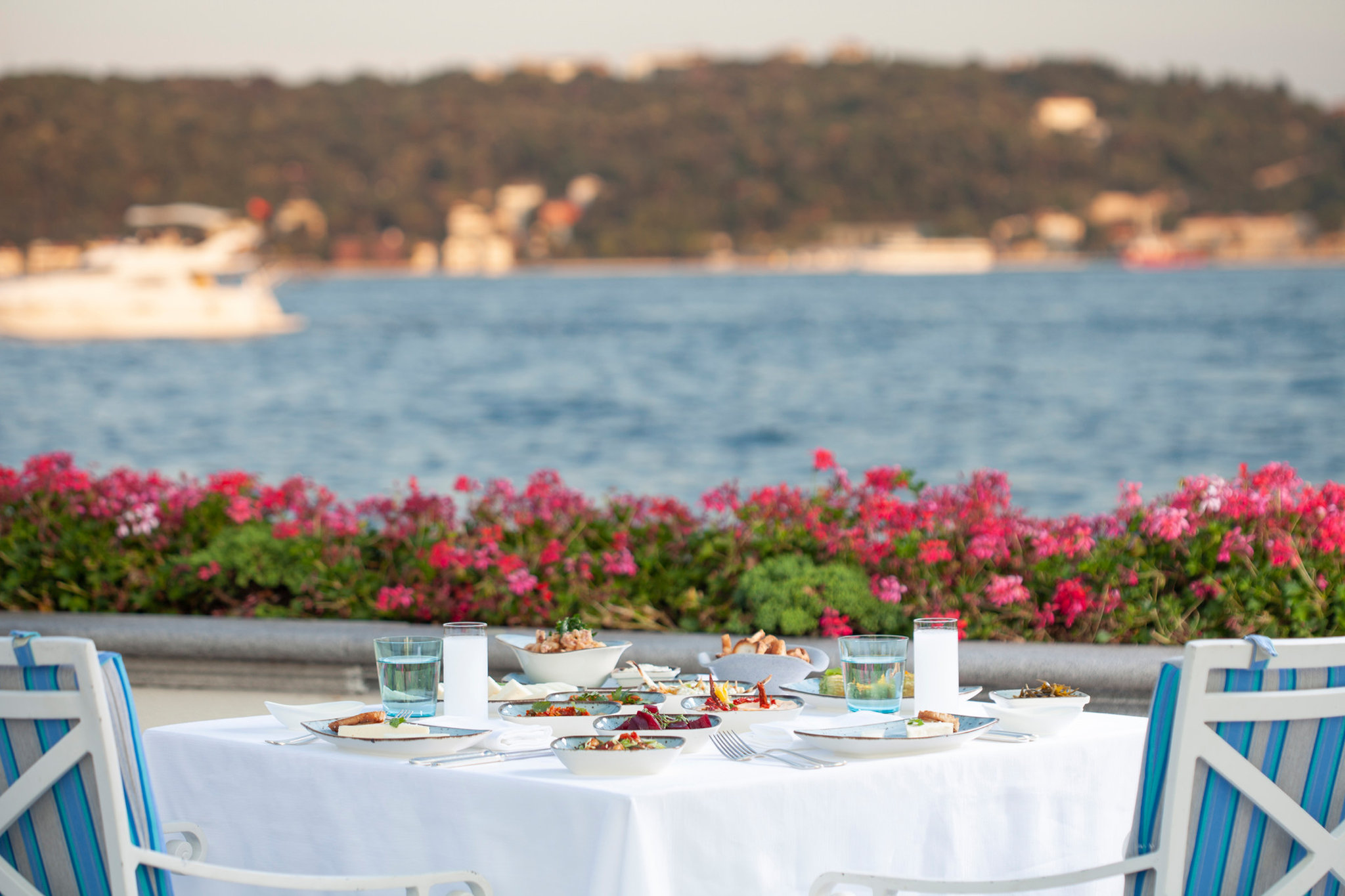 Four Seasons Hotel Istanbul at the Bosphorus 62/80