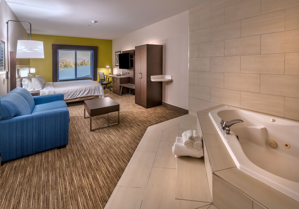 Holiday Inn Express Hotel & Suites Minden 27/42