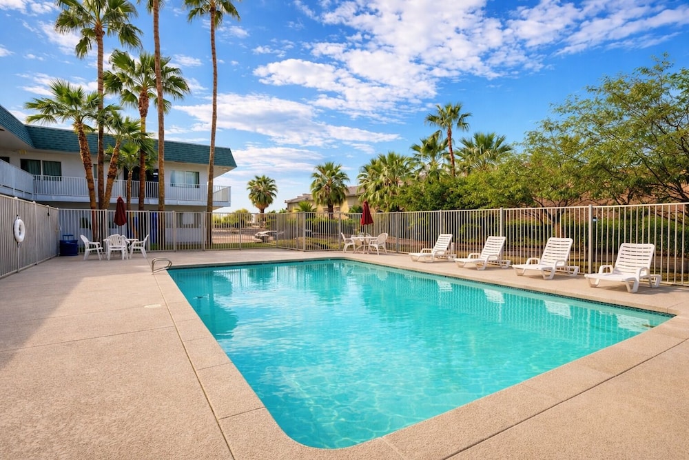 Motel6 Blythe, CA 62/65