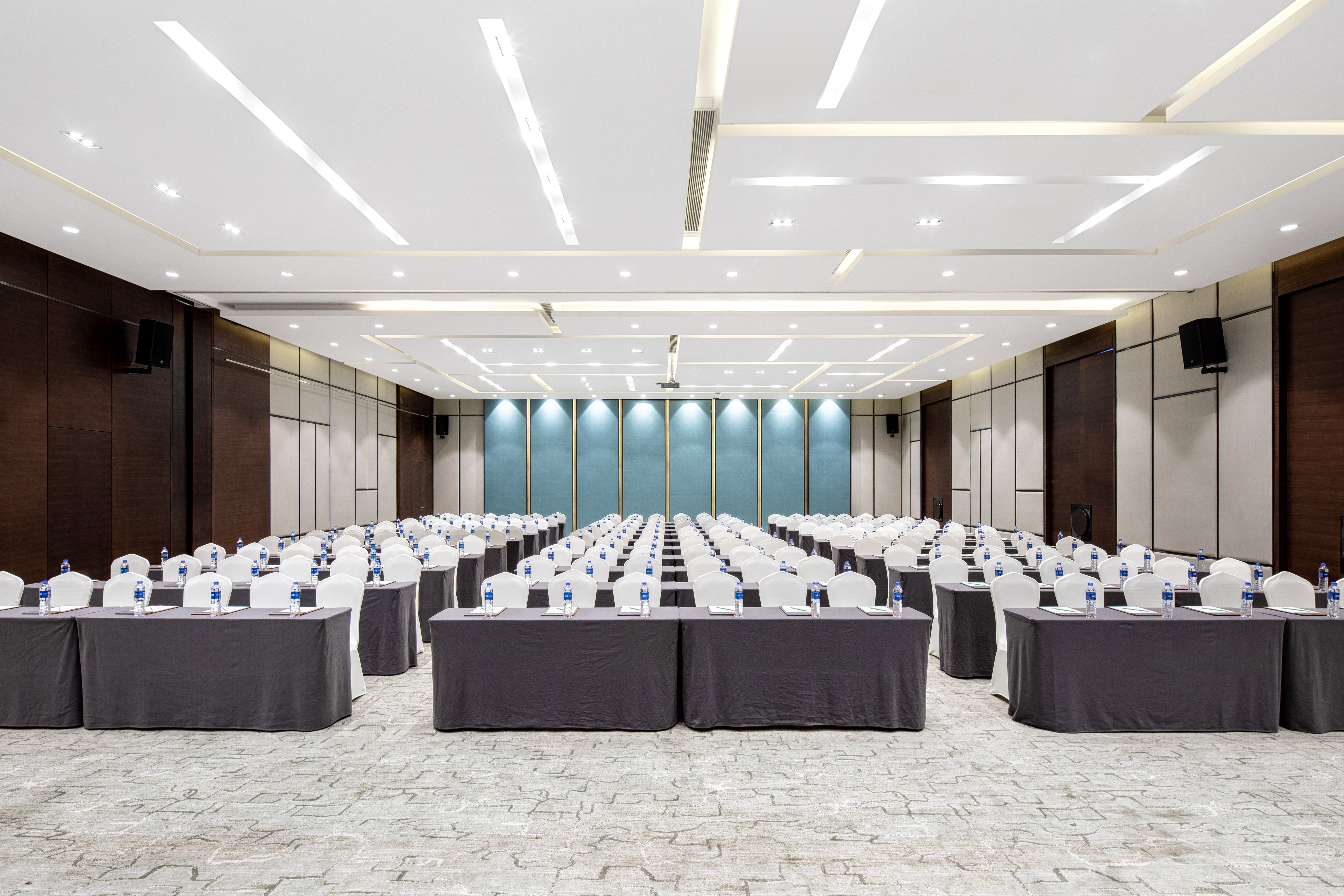 Holiday Inn Baoji Central 45/50