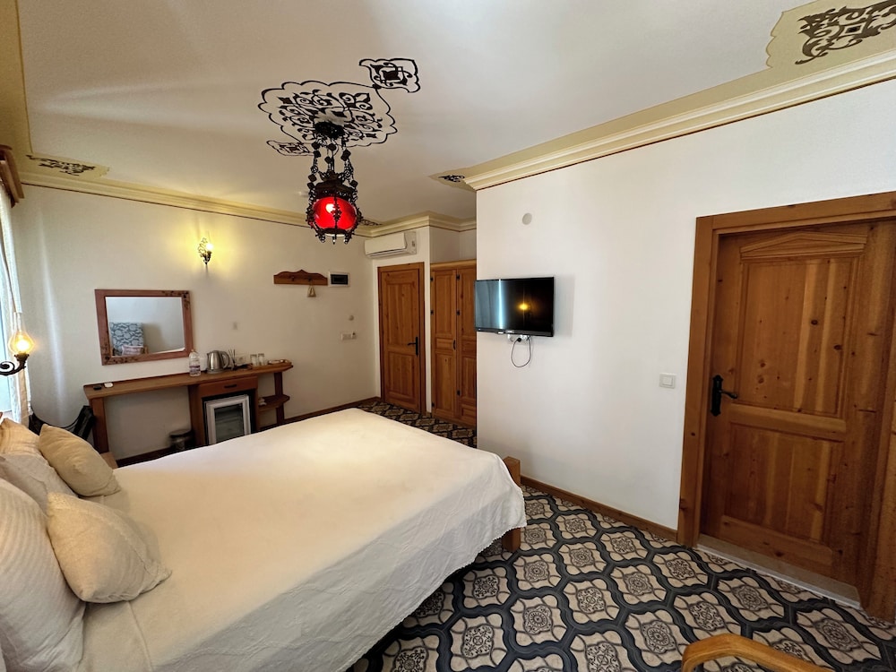 Eski Datca Otel 17/70