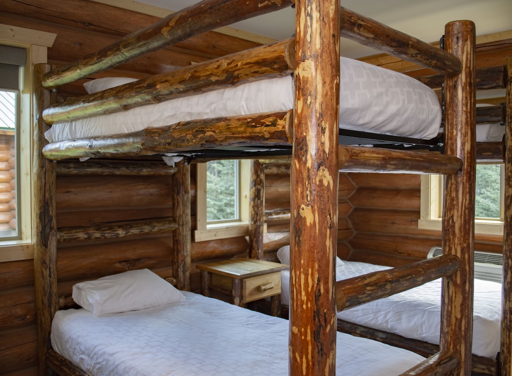 Bonners Ferry Log Inn 26/48