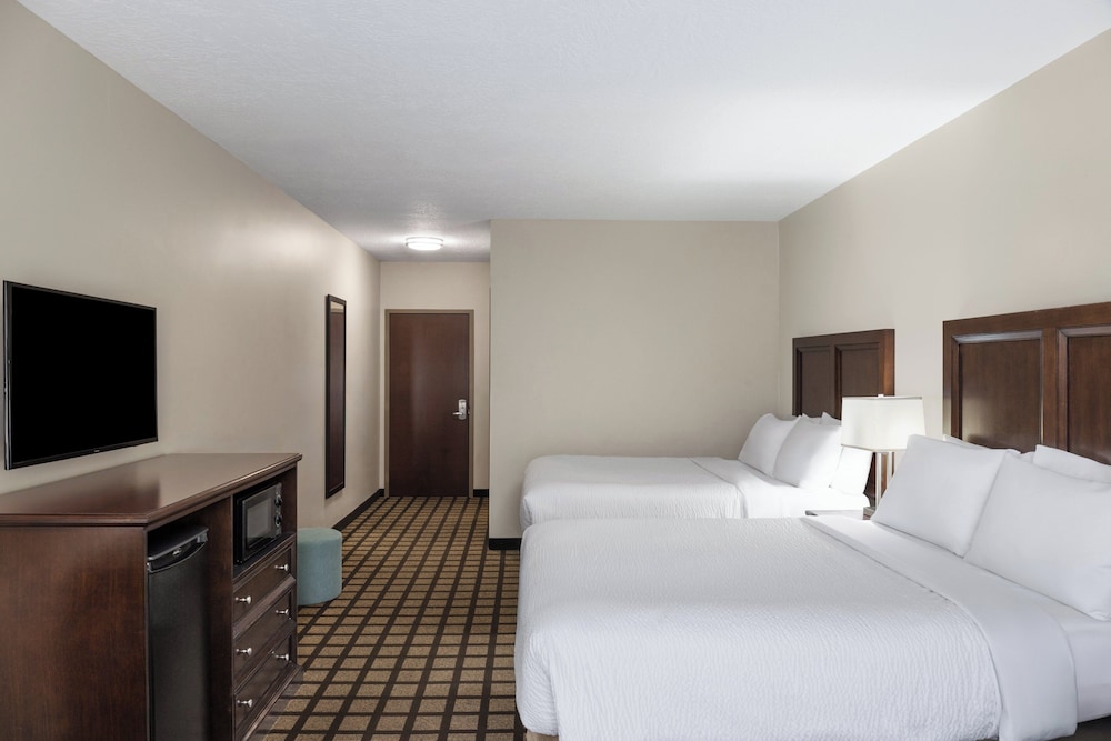 Standard, Multiple Beds, Accessible