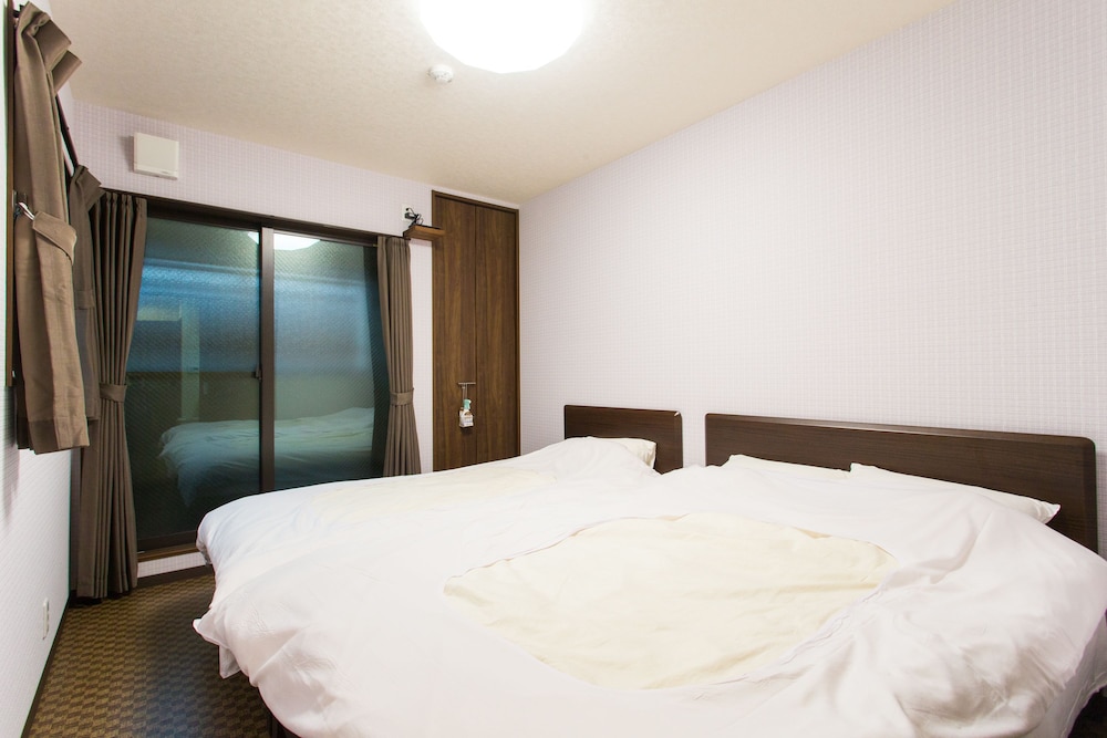 Rokuhara Inn 4/36