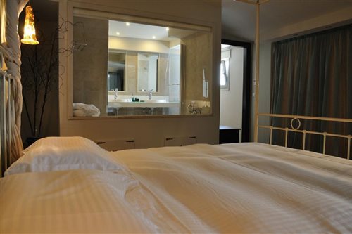 Master, Suite