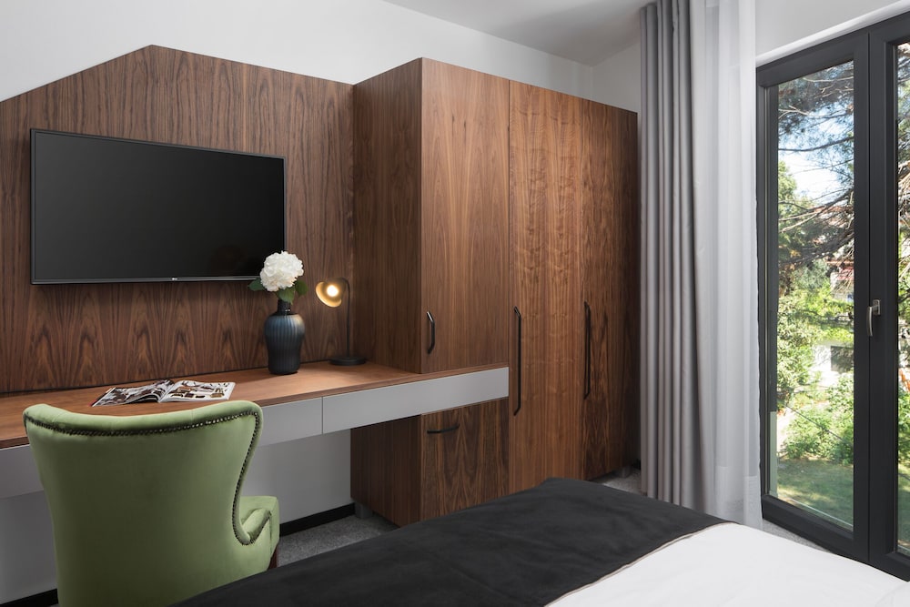 Delfin Hotel 26/32