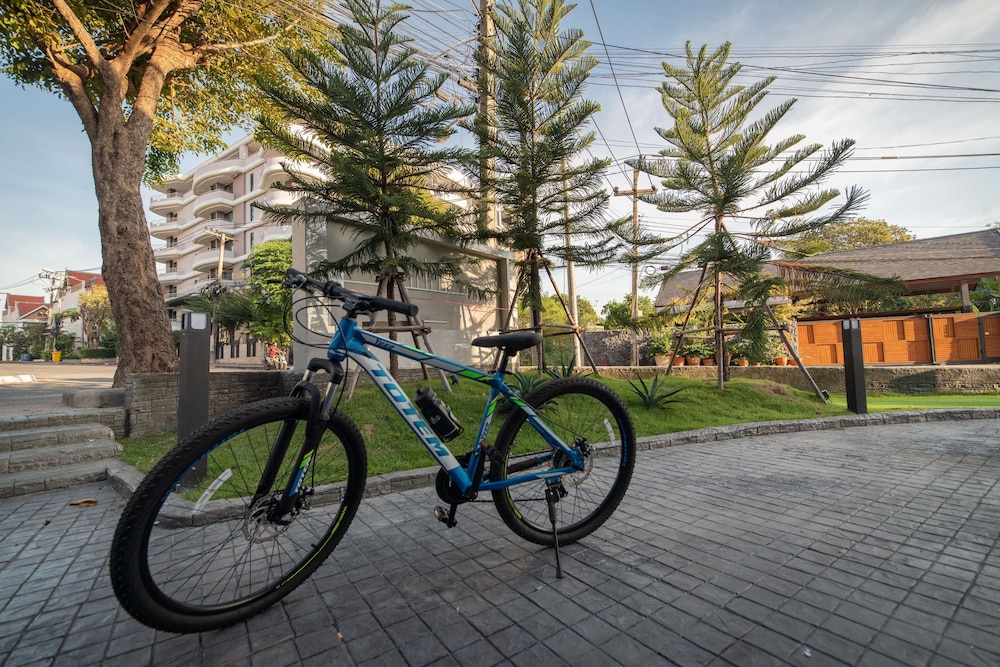 Lewit Hotel Pattaya, a member of Radisson Individuals 44/50