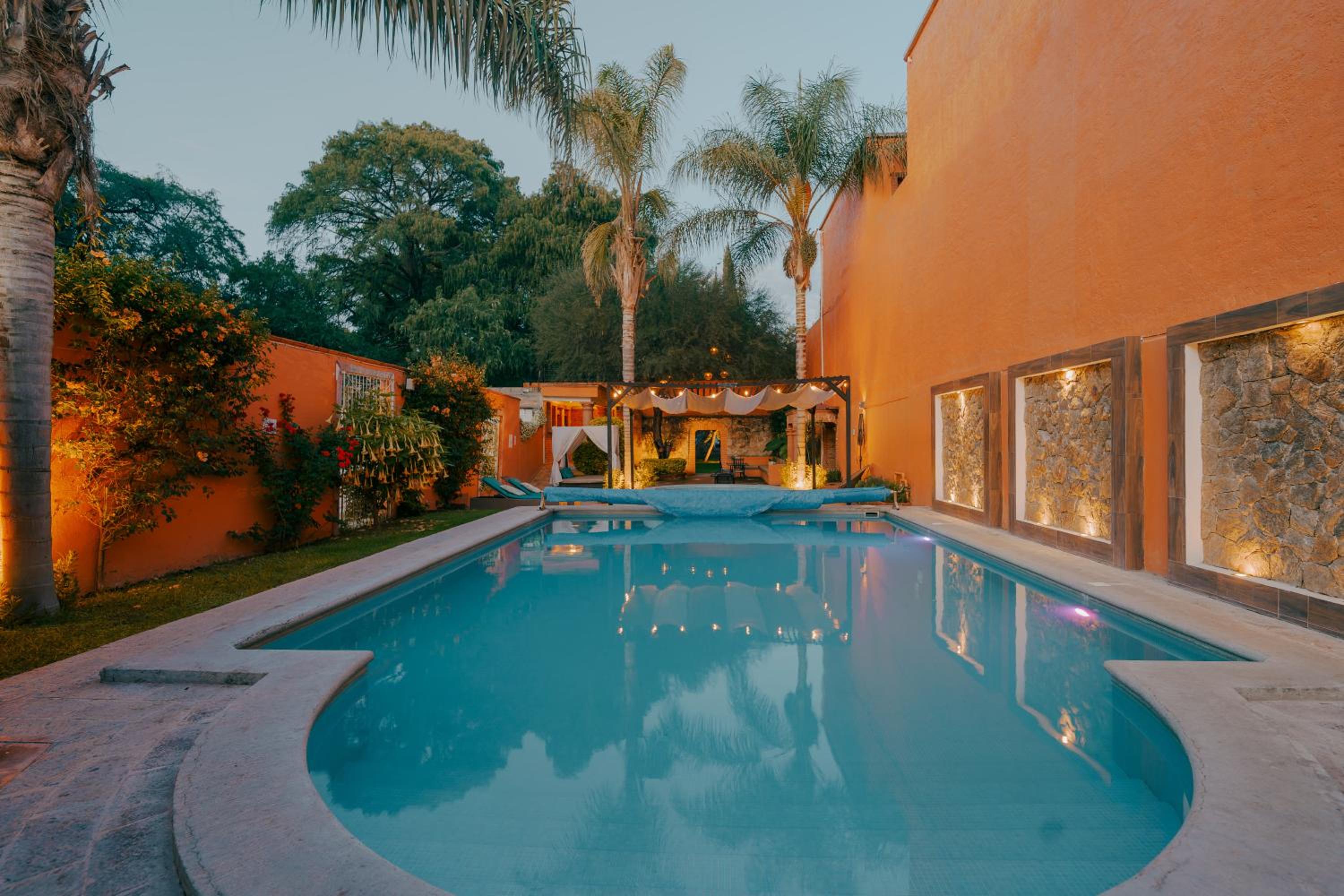 Suites Paraiso TX 44/50
