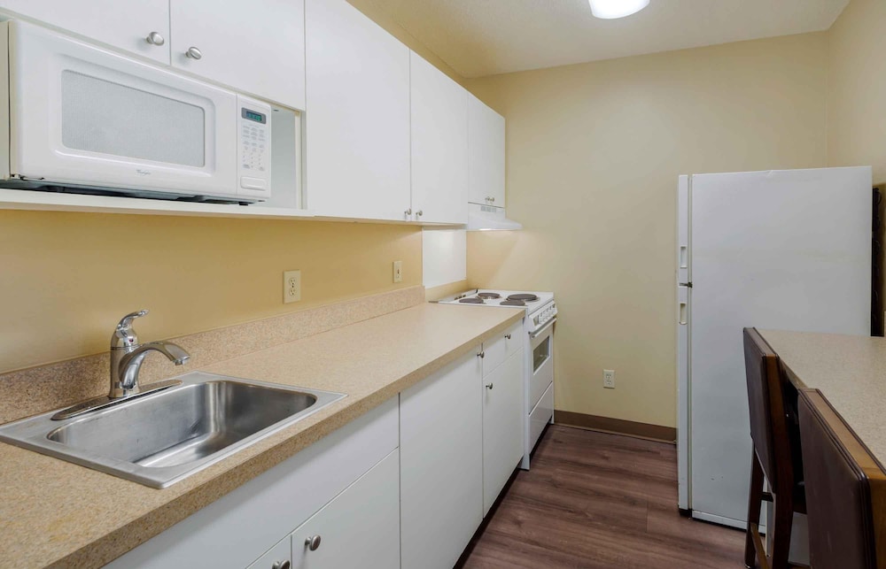 Extended Stay America Raleigh Rtp 4610 Miami Blvd 45/49