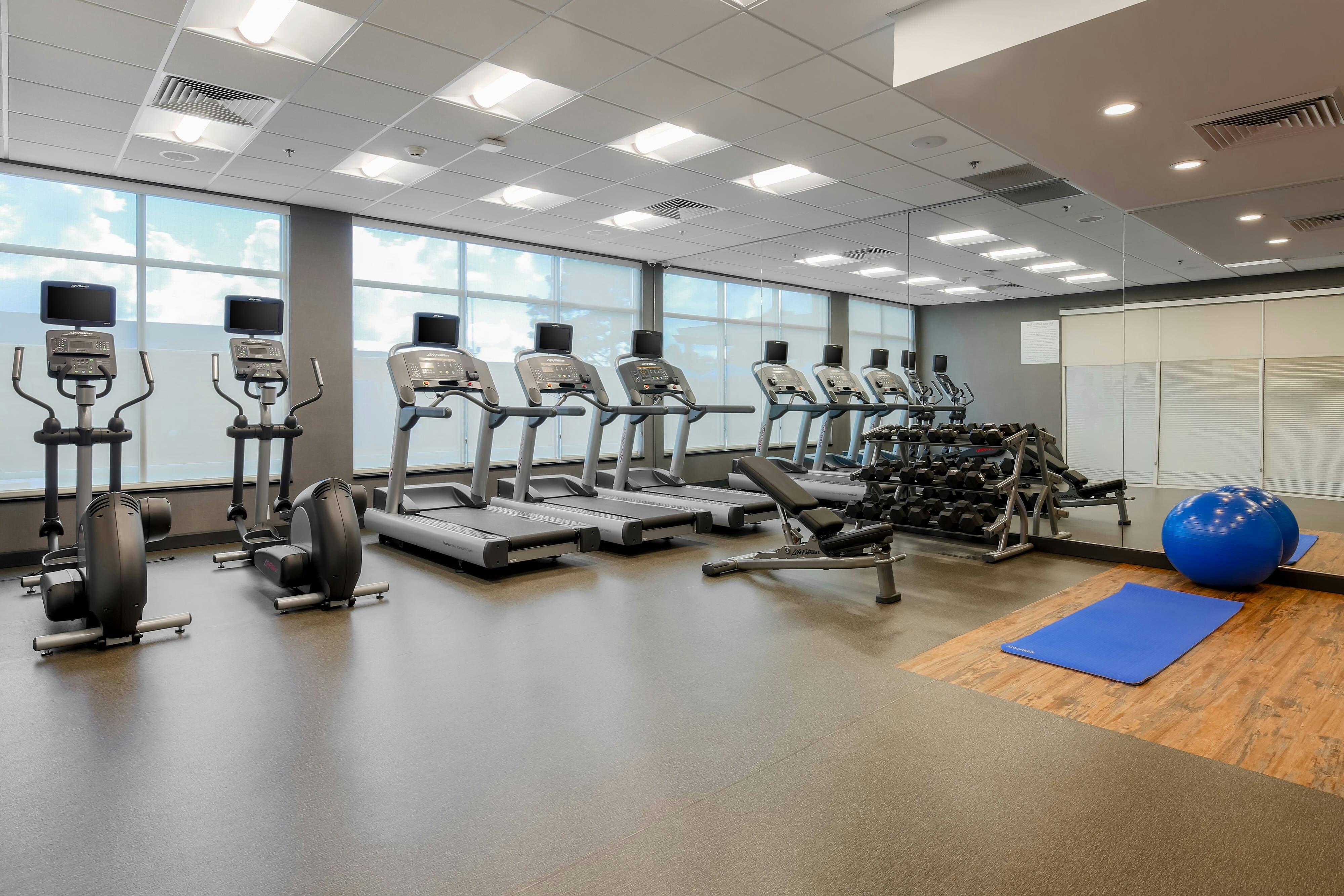 FAIRFIELD INN & SUITES ALEXANDRIA 5/15