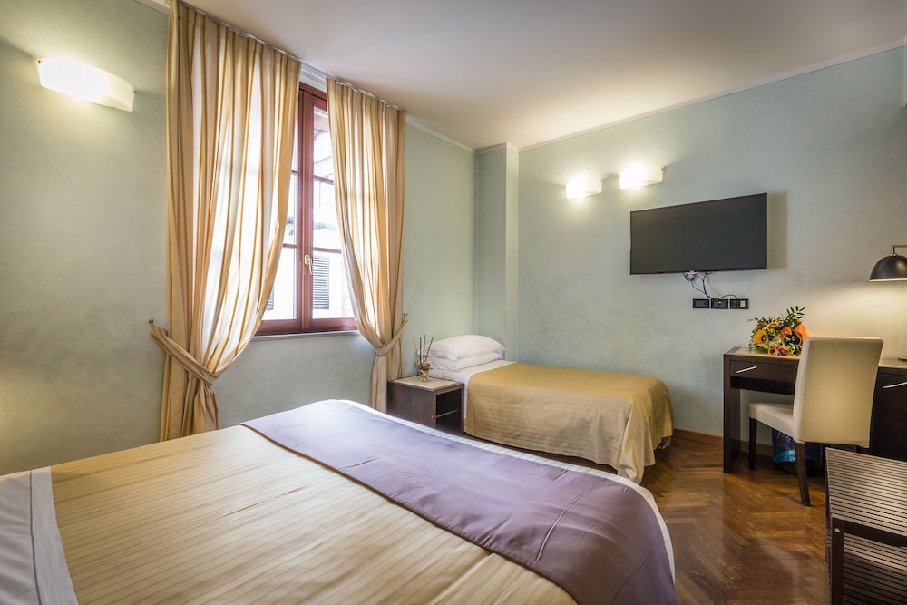 HOTEL DUOMO 25/74
