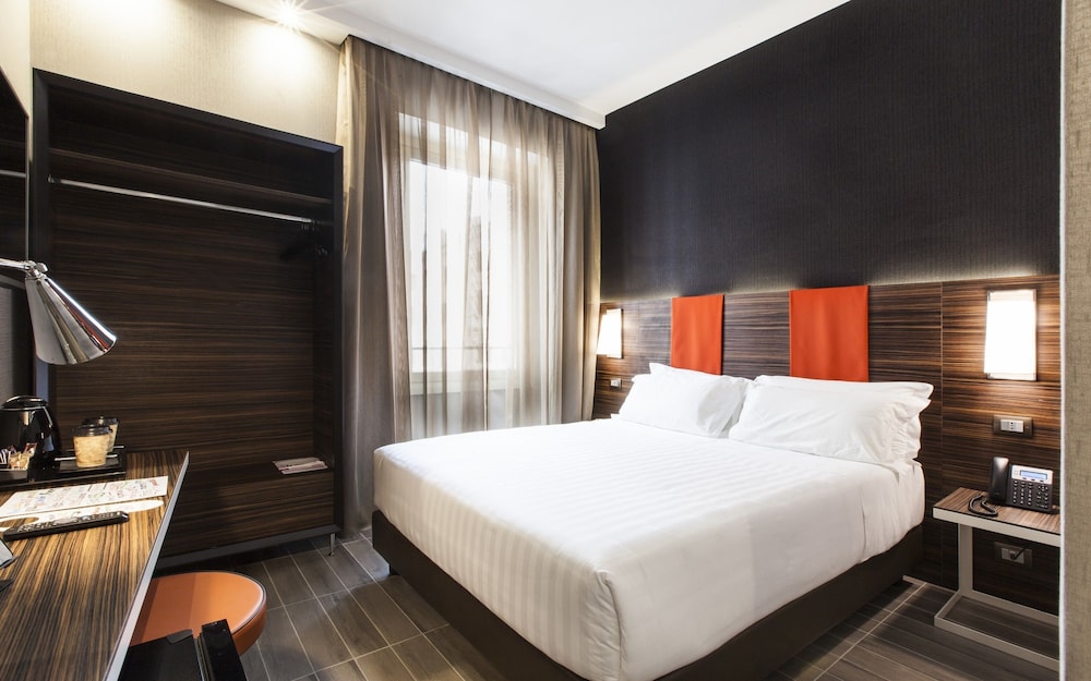 The Republic Hotel 21/59