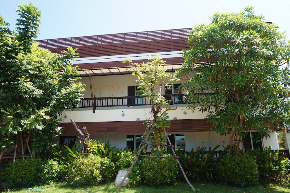 Thatphanom Place 4/22