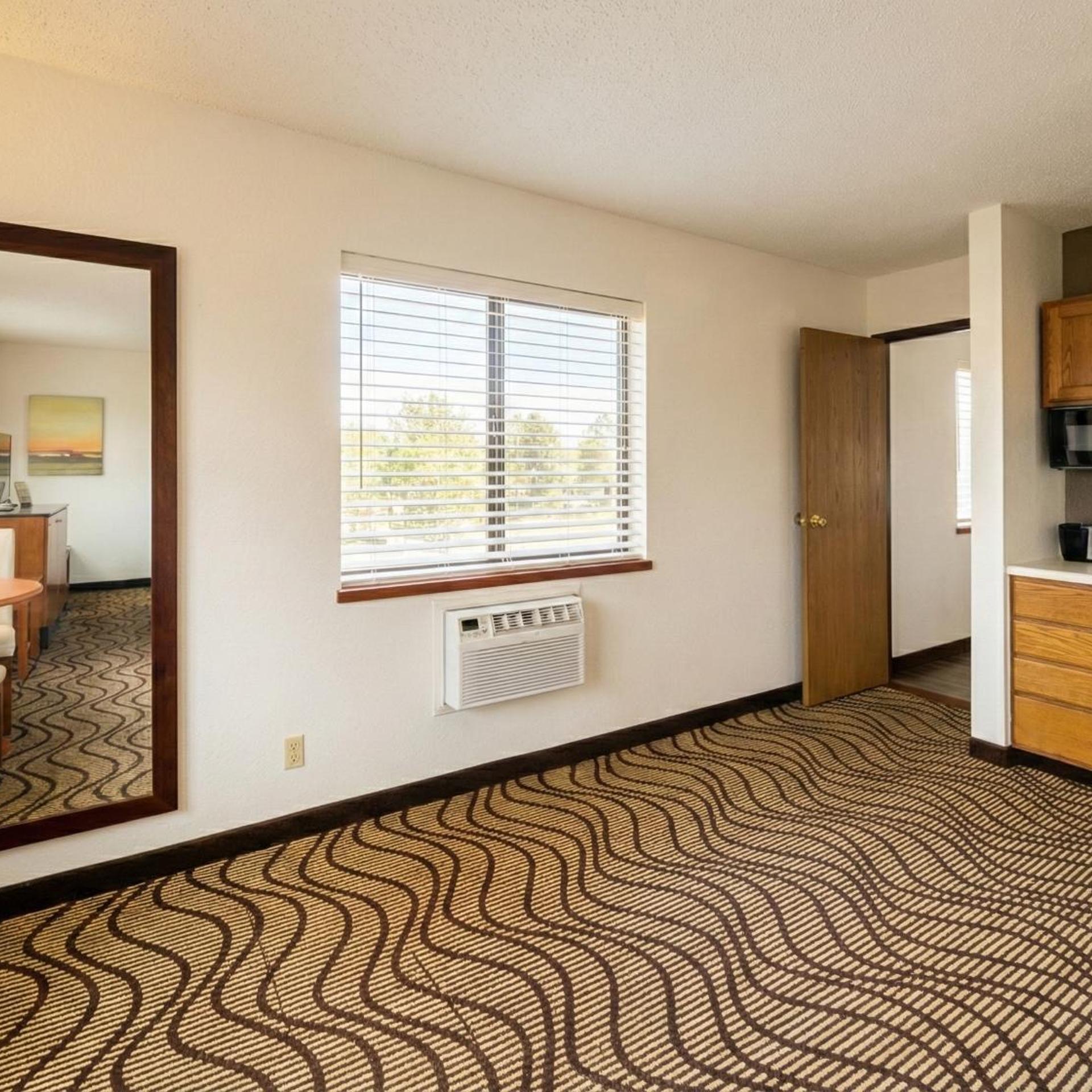 Oscoda Lakeside Hotel 4/50