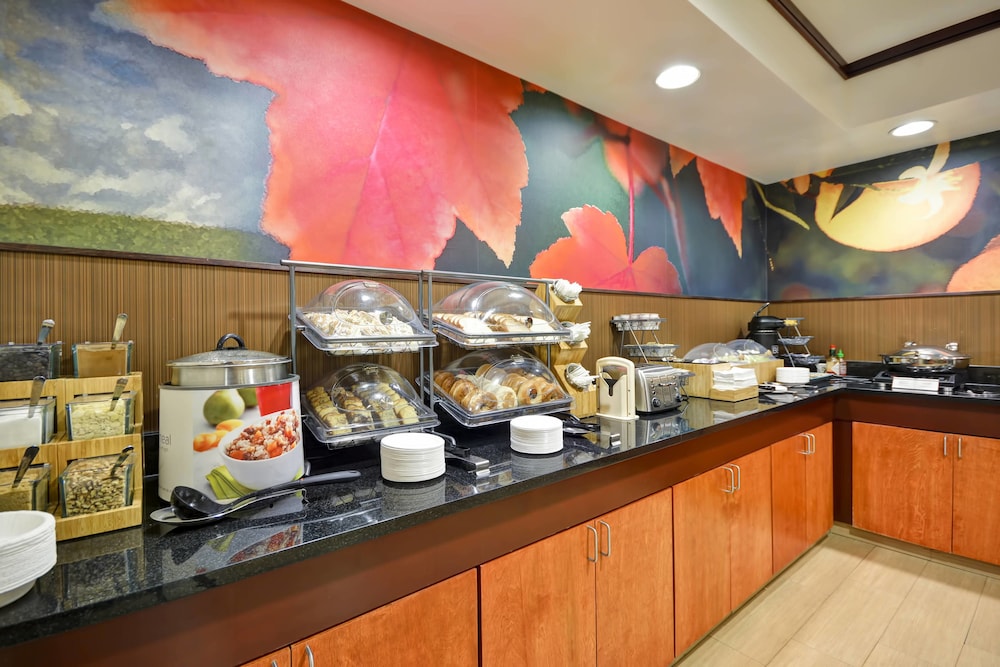 Fairfield Inn Suites Birmingham Fultondale I 65 17/22
