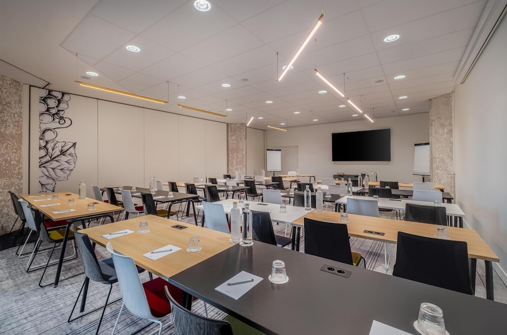 Hyatt Centric Reims 55/69