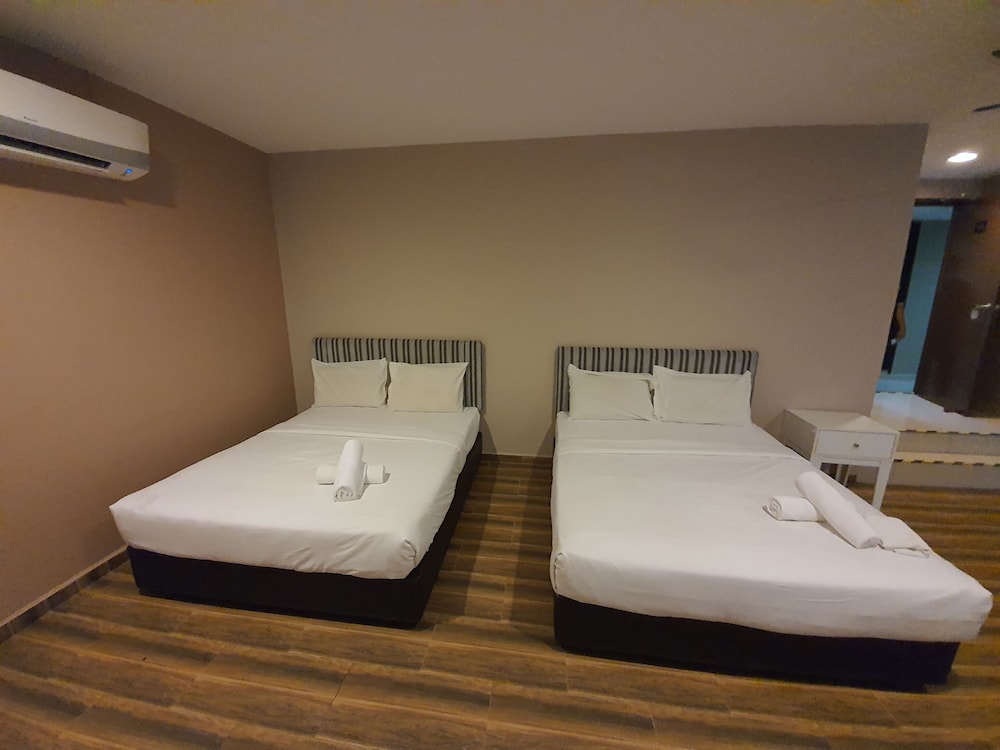 New Bangi Gateway Hotel 38/43