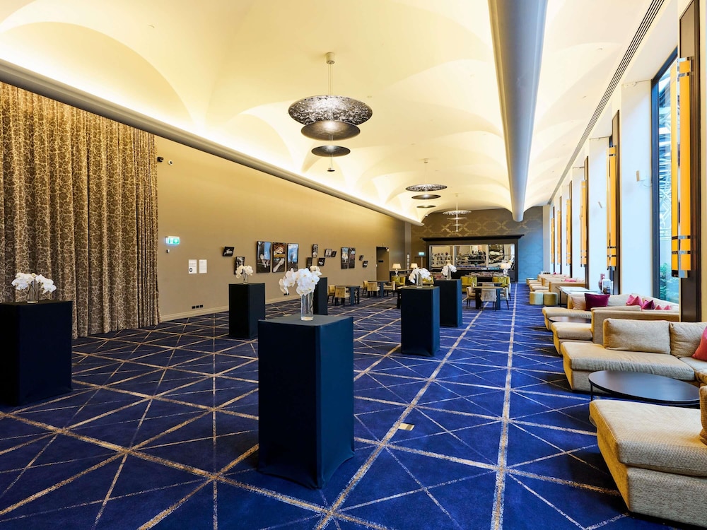 Sofitel Melbourne On Collins 4/75