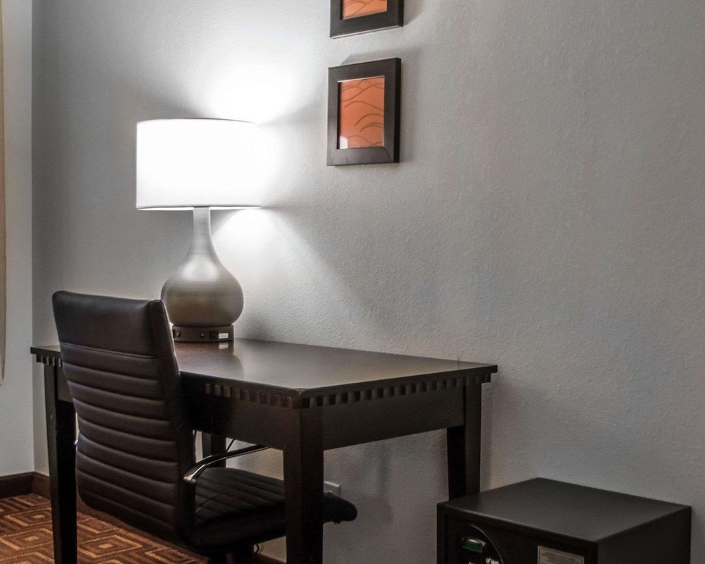 Quality Inn Suites Nj State Capital Area 27/32