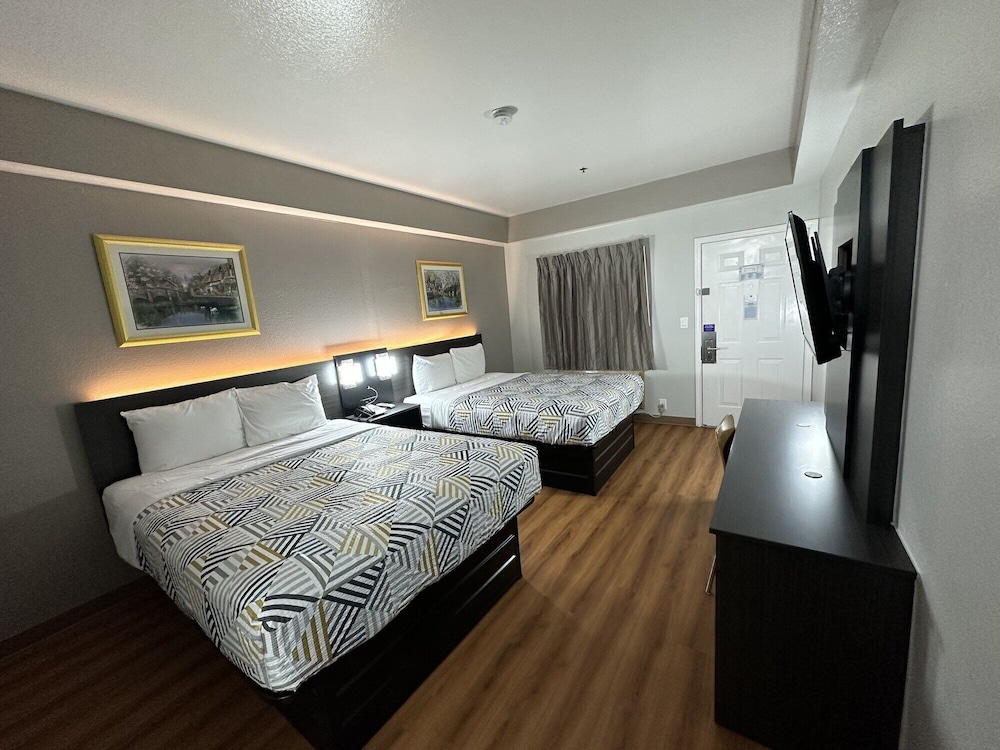 Motel6 Alvarado, TX 17/33