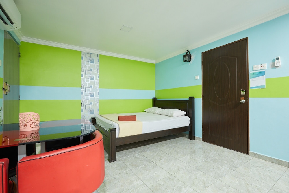 Kristal Inn Hotel 35/55