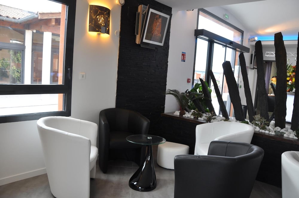 INTERHOTEL HOTEL DES ARTS 44/67