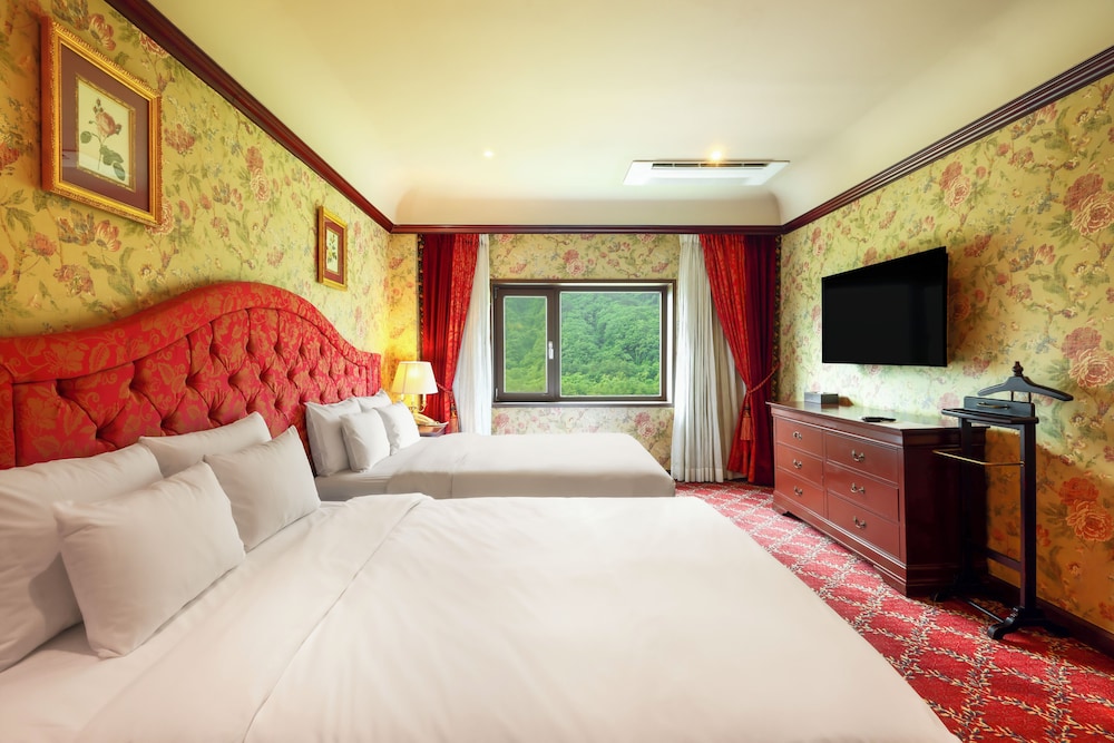 Kensington Hotel Seorak 25/77