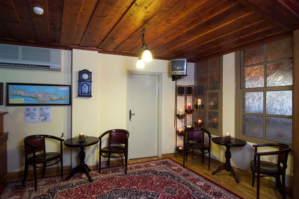 Belmondo Hotel & Suites 25/39