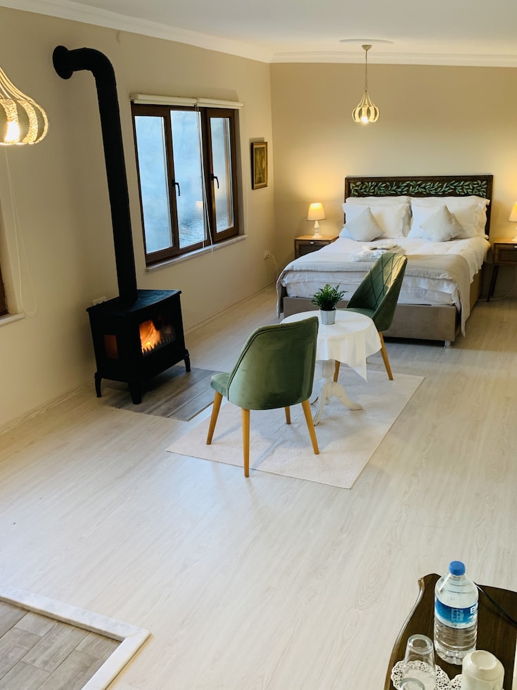 Beyaz Ev Agva - Adults Only 15/50